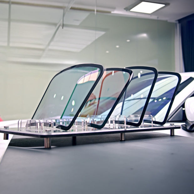 <strong>FOLIE PENTRU GEAMURI</strong>